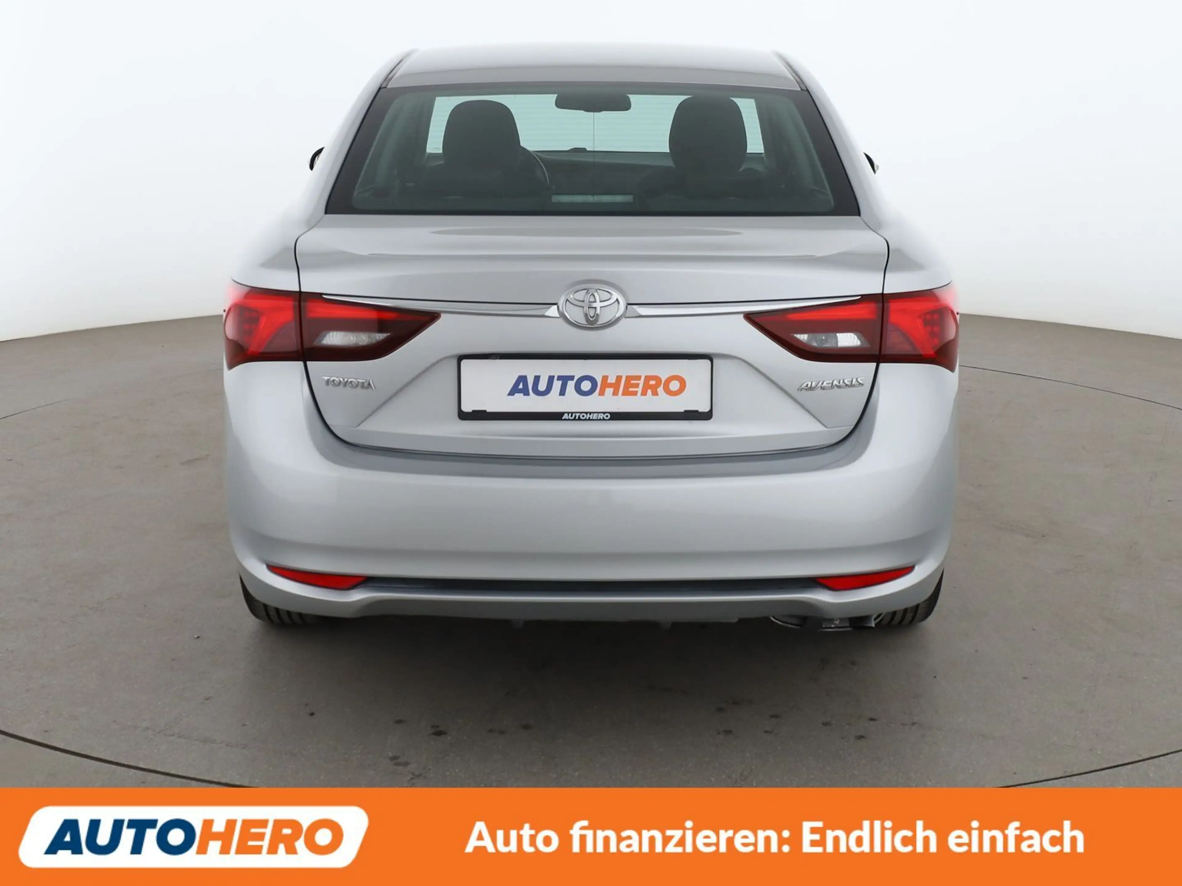 Toyota Avensis 1.8 Comfort *NAVI*LED*TEMPO*CAM* — photo 5
