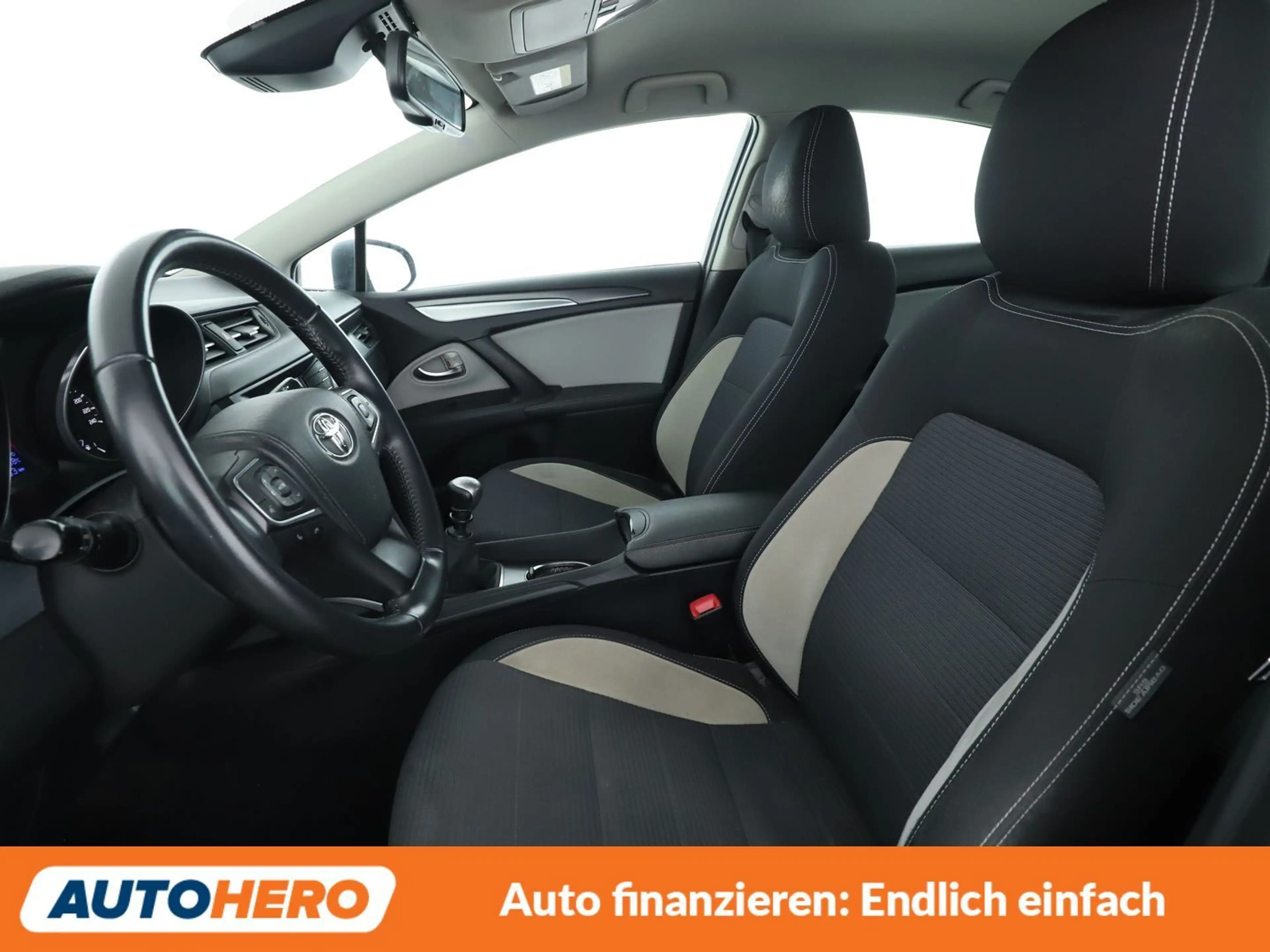 Toyota Avensis 1.8 Comfort *NAVI*LED*TEMPO*CAM* — photo 10