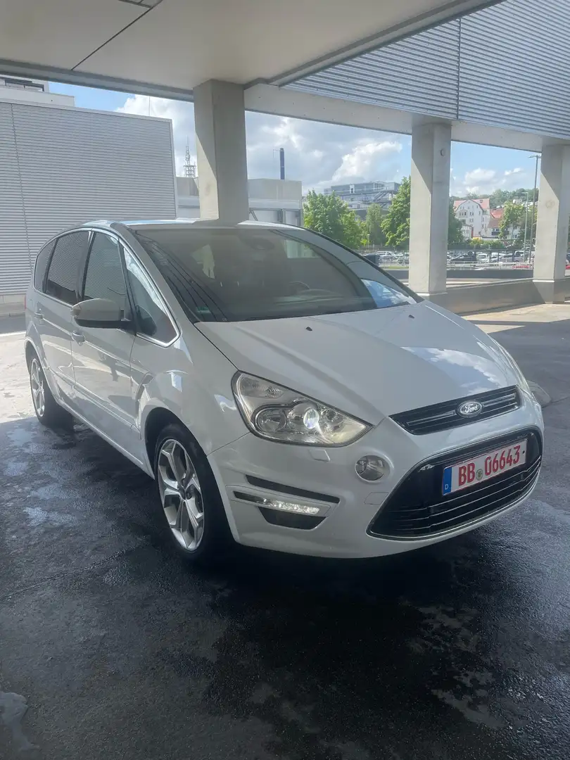 Ford S-Max Titanium 7 Sitzer AHK Soundsysytem Navi Weiß - 1