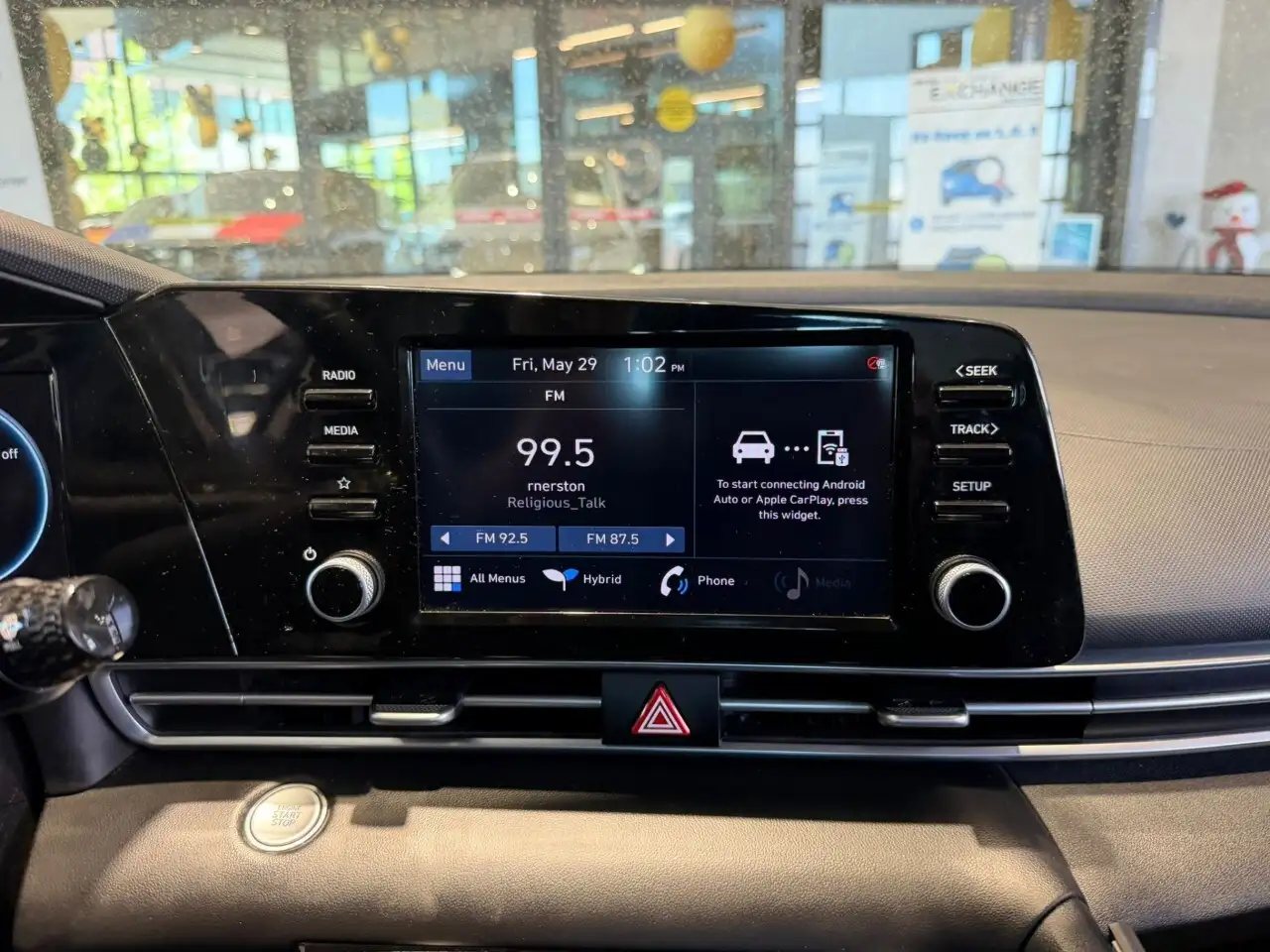 Hyundai ELANTRA снимка Hyundai ELANTRA