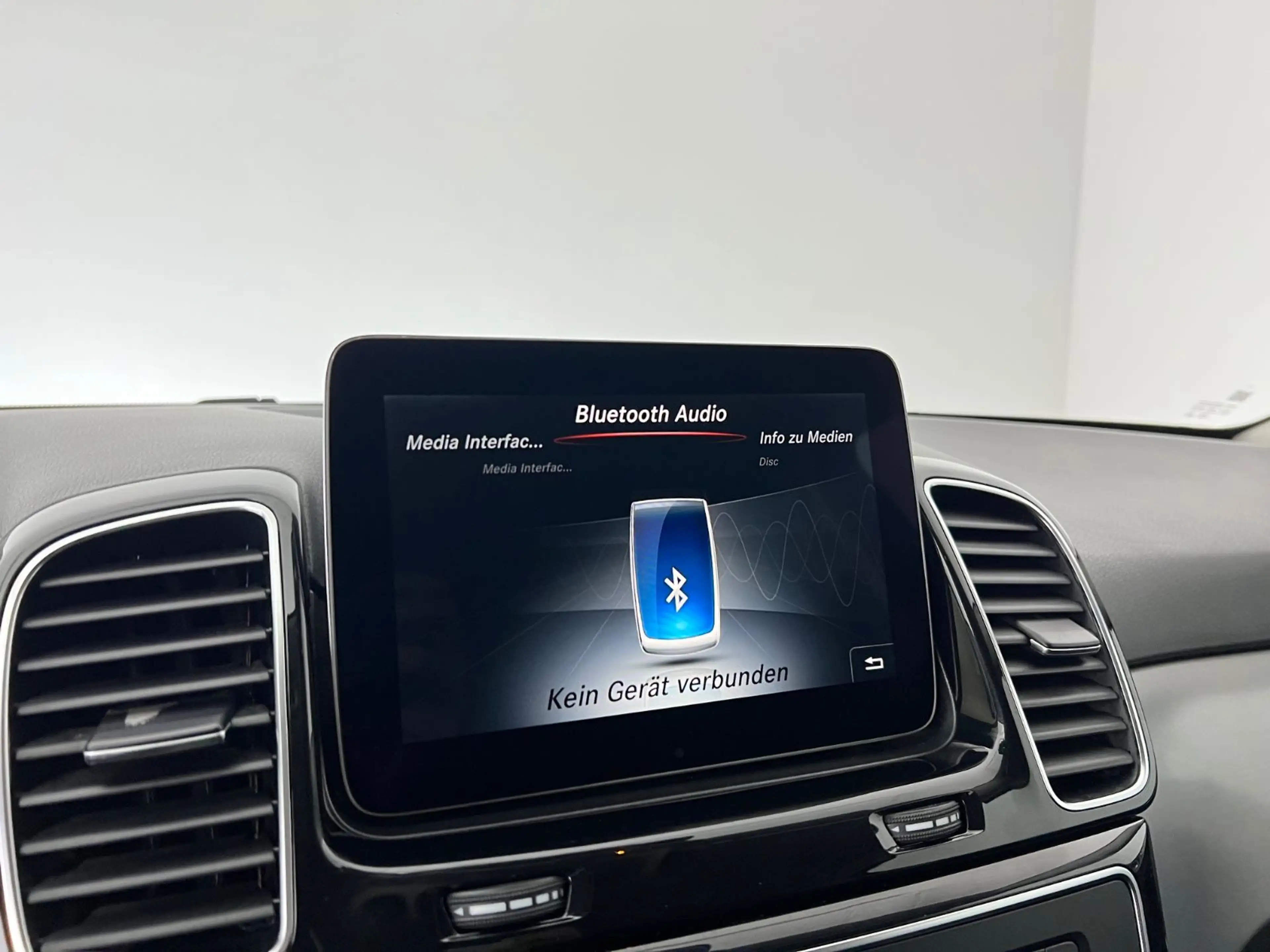 Mercedes-Benz GLE 250 GLE / 4x4 / GARANTIE / 1.HAND / LED / ILS/ — photo 27