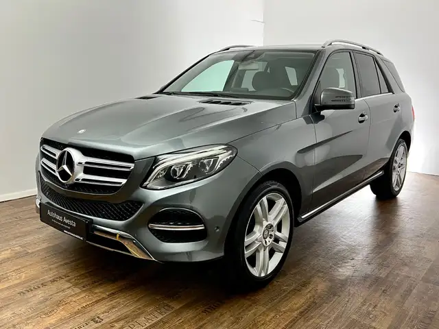 Mercedes-Benz GLE 250 GLE / 4x4 / GARANTIE / 1.HAND / LED / ILS/