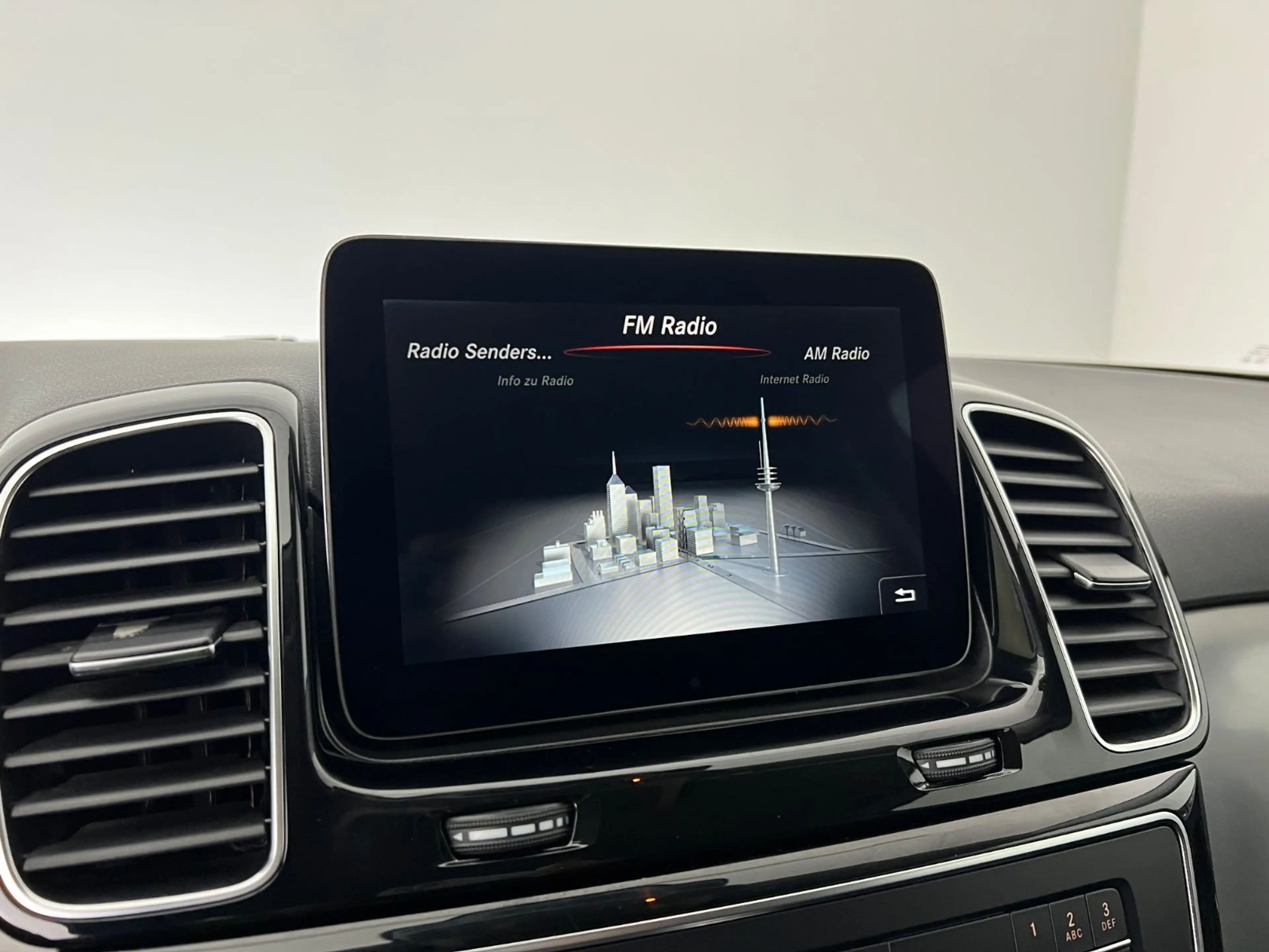 Mercedes-Benz GLE 250 GLE / 4x4 / GARANTIE / 1.HAND / LED / ILS/ — photo 31