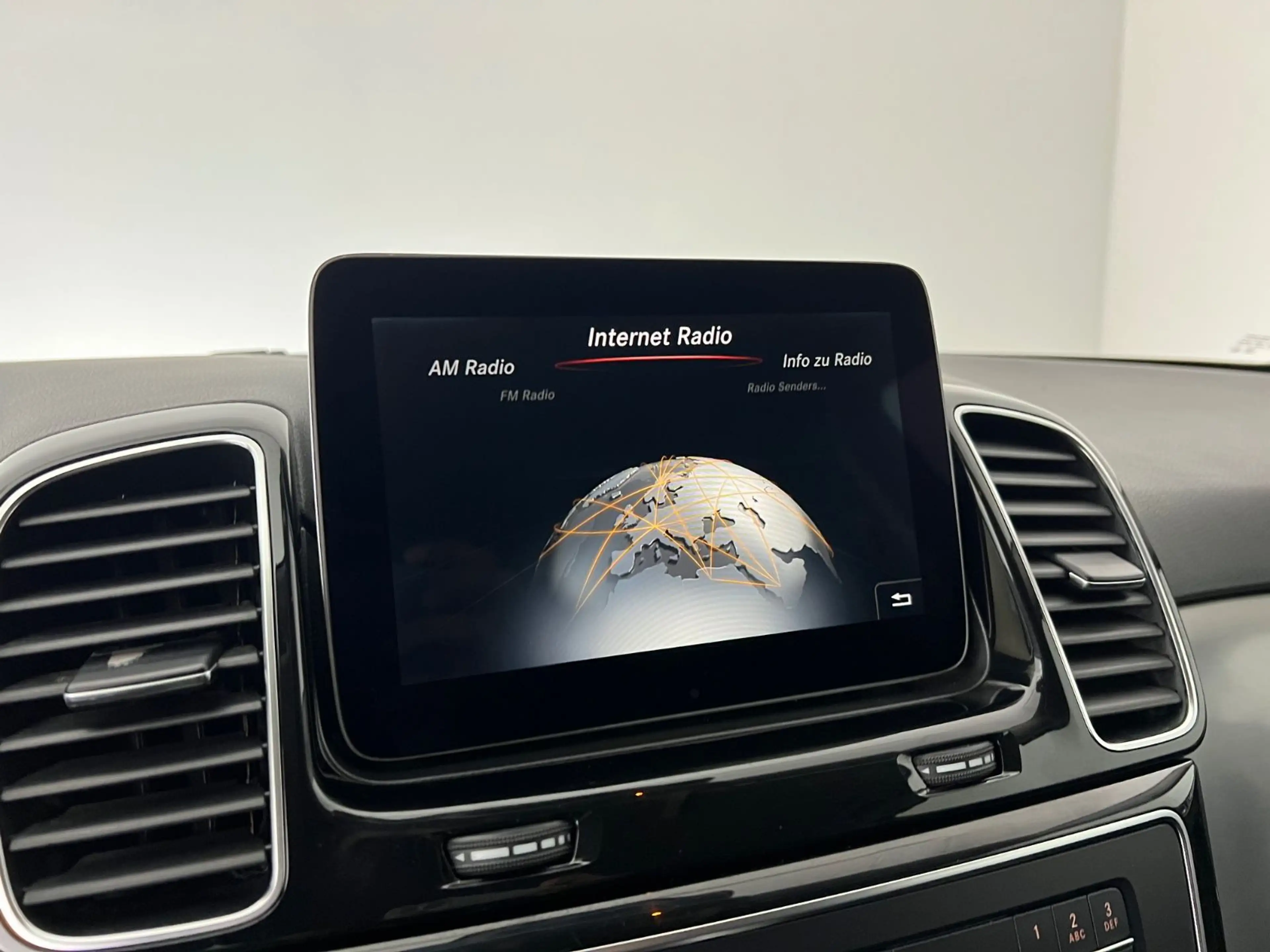 Mercedes-Benz GLE 250 GLE / 4x4 / GARANTIE / 1.HAND / LED / ILS/ — photo 32