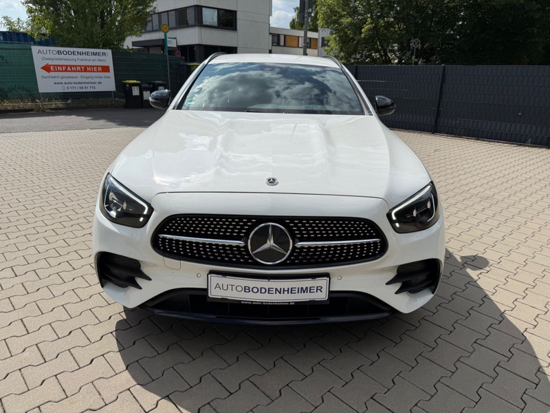 Mercedes-Benz E 200 T-Modell AMG Line·49tkm·SH·2.Hd·AHK·Navi — photo 2