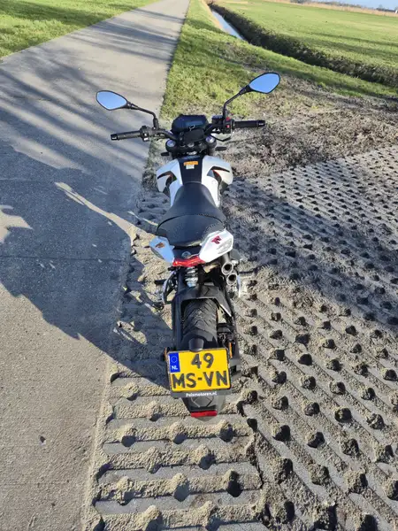 Benelli TNT 125 - foto 4