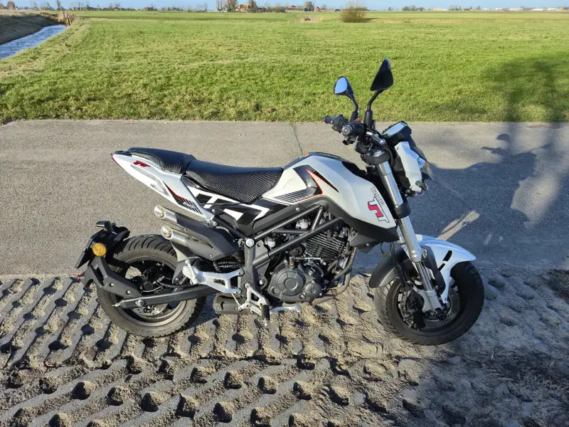 Benelli TNT 125 - foto 3