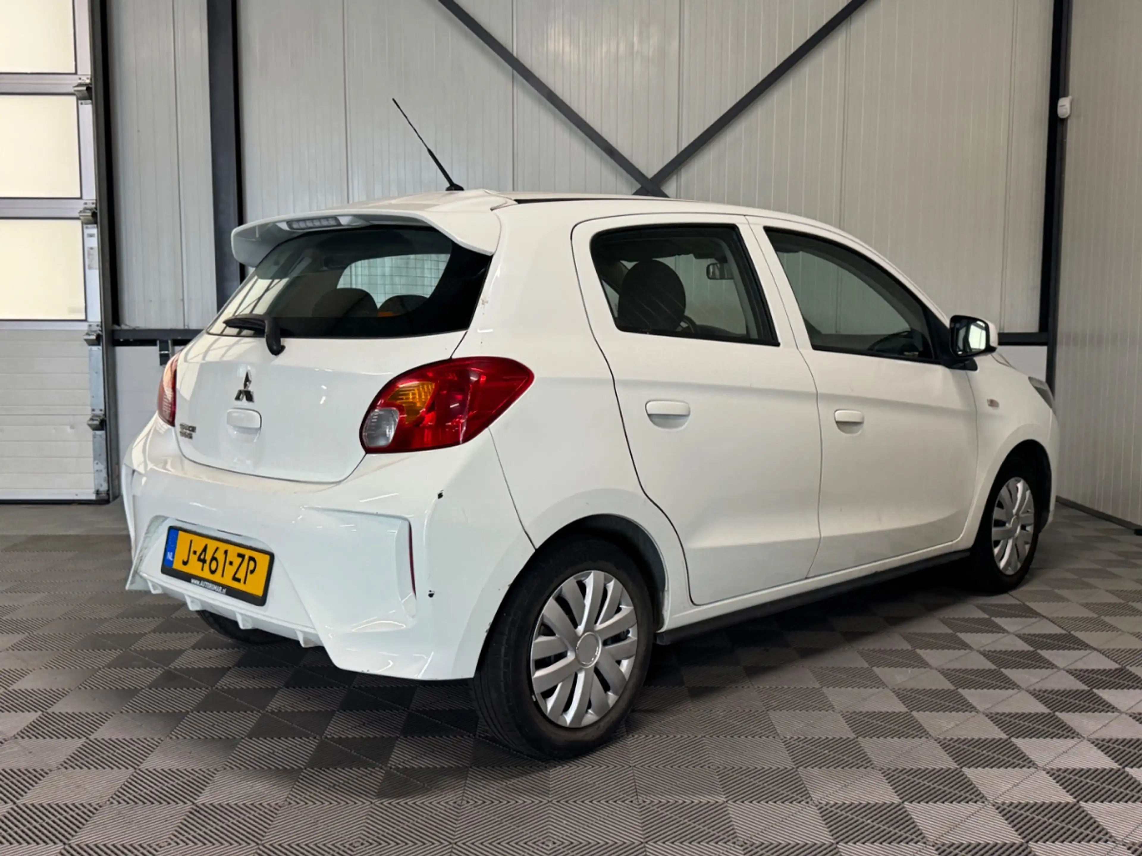 Mitsubishi Space Star 1.0 | Cool+ 5-Drs | Airco — photo 2