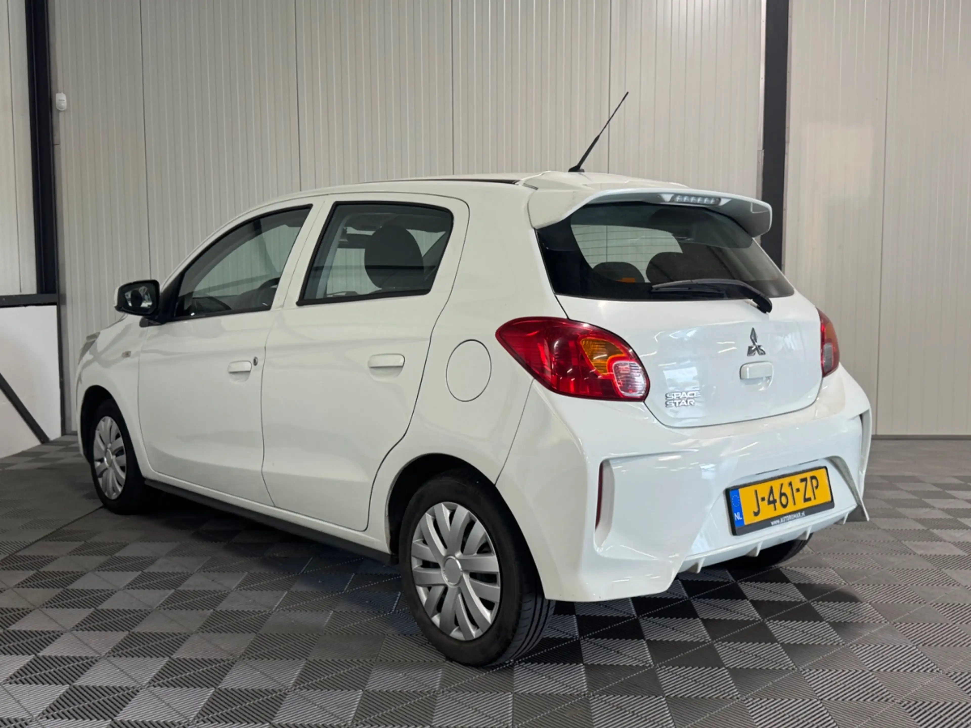 Mitsubishi Space Star 1.0 | Cool+ 5-Drs | Airco — photo 7