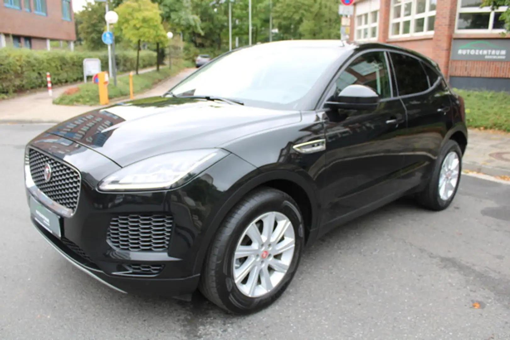 Jaguar E-Pace S D150 Leder/Pano/Kamera/LED/Scheckheft Schwarz - 2