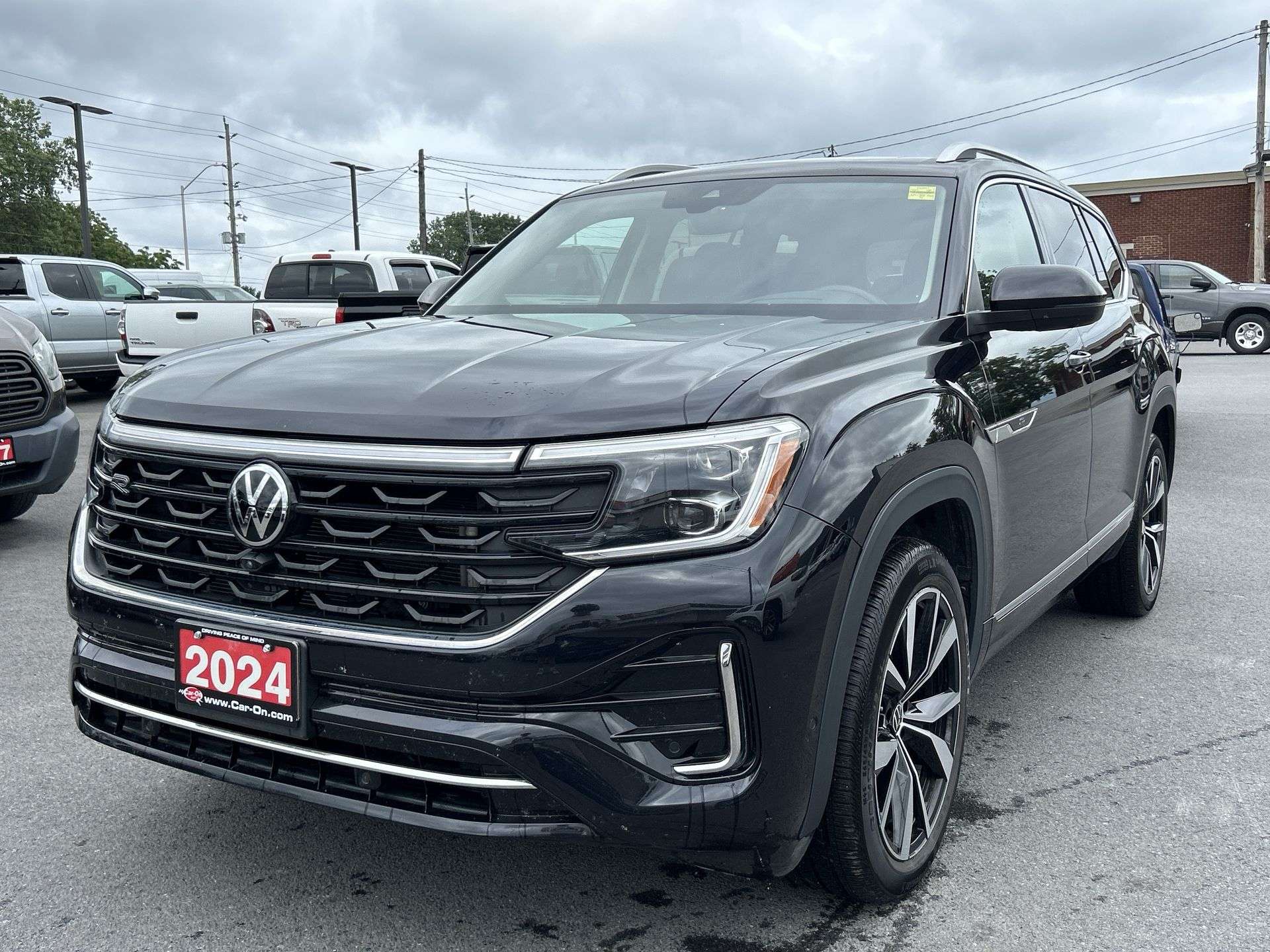Black 2024 Volkswagen Atlas SUV / Crossover  Automatic