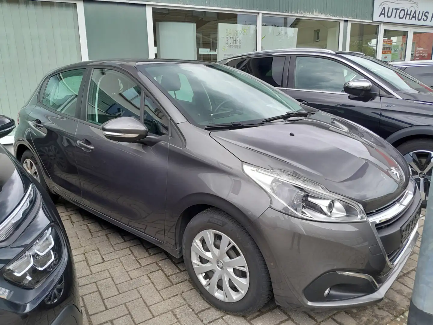 Peugeot 208 Active Pure Tech 82 Klima City-Paket Einparkhilfe Gris - 2