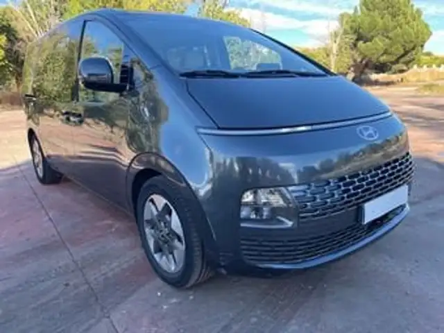Hyundai STARIA 2.2CRDi 9S Tecno 177 Aut.