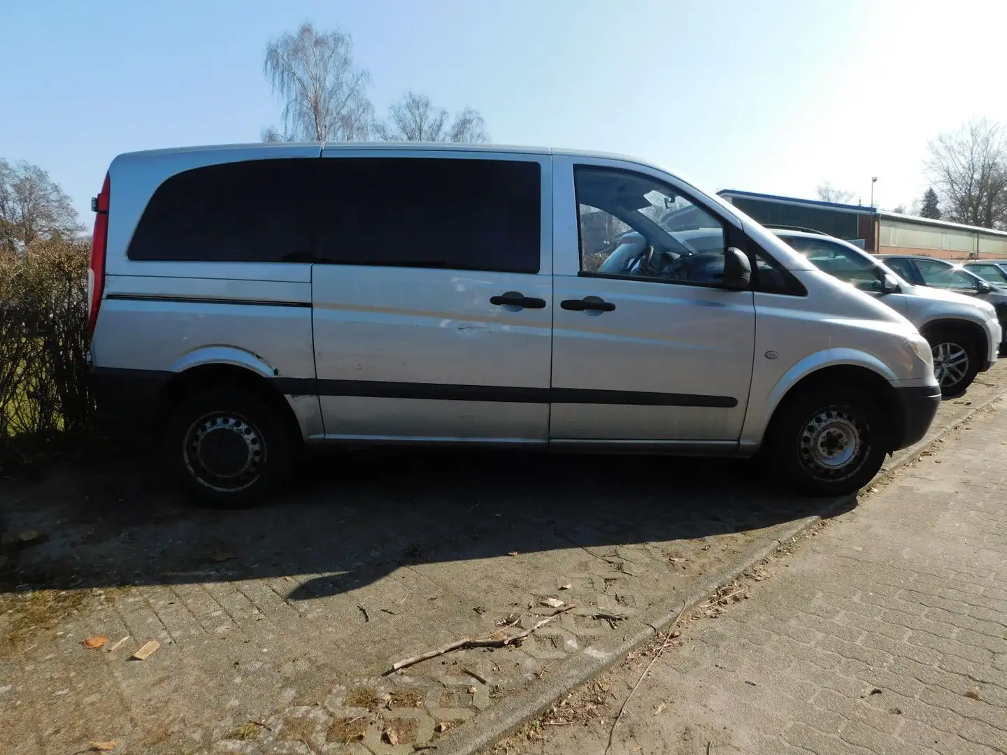 Mercedes-Benz Vito Kasten Fenster-Bus 109 CDI kompakt*1Hand* Argento - 1