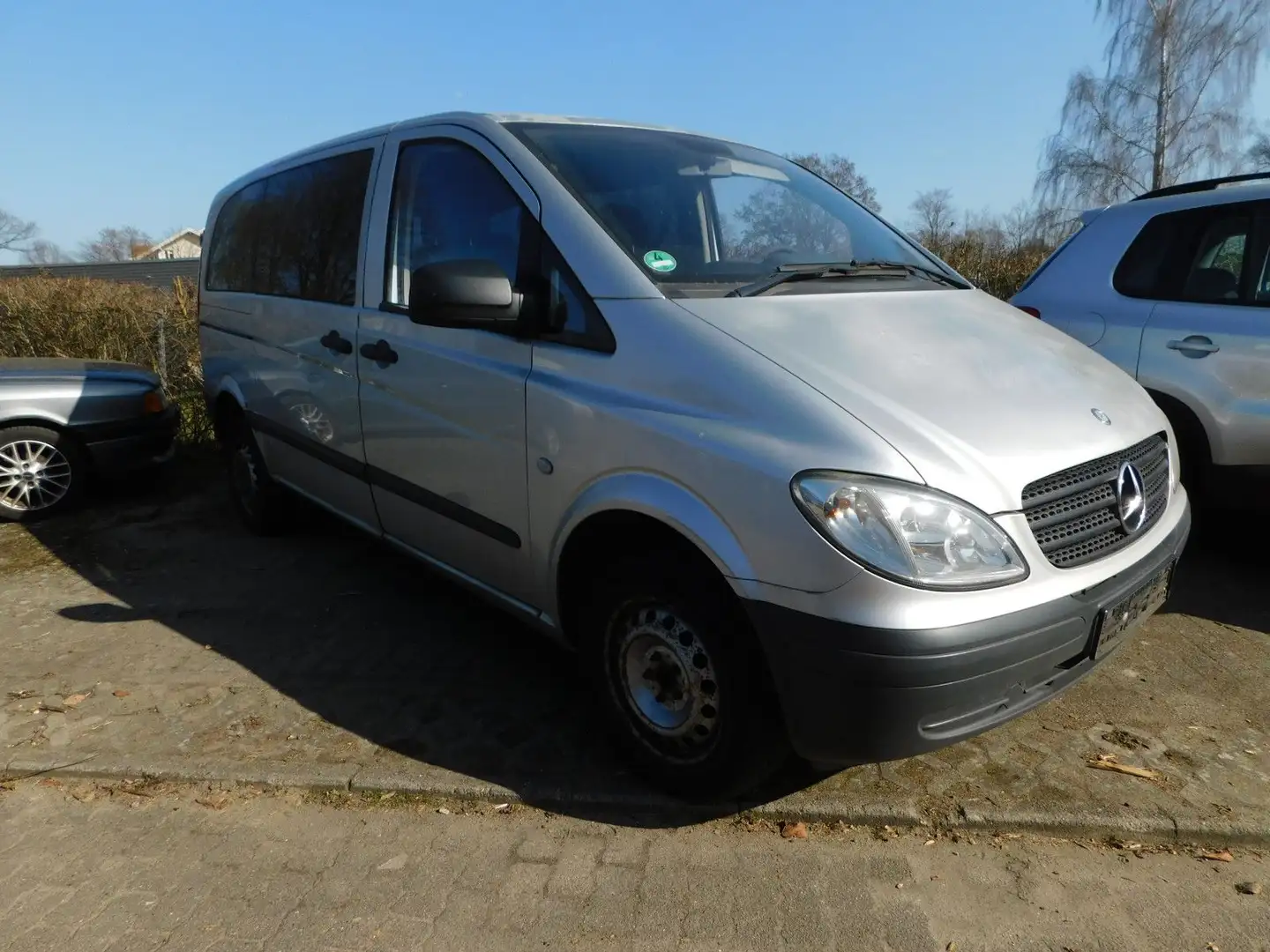 Mercedes-Benz Vito Kasten Fenster-Bus 109 CDI kompakt*1Hand* Argento - 2