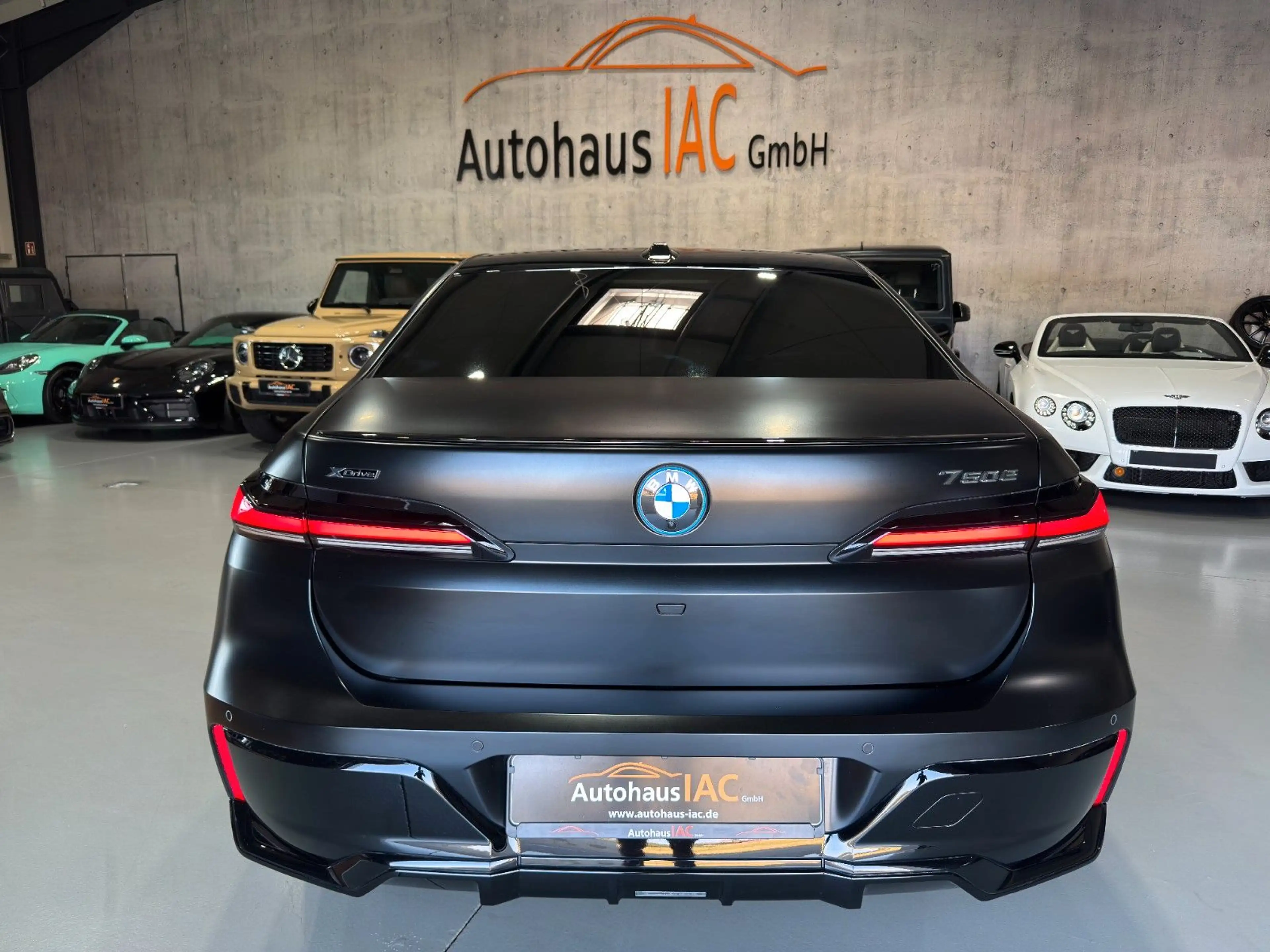 BMW 750 /e/xDrive/M/Sport/TV/360*/3D — photo 4