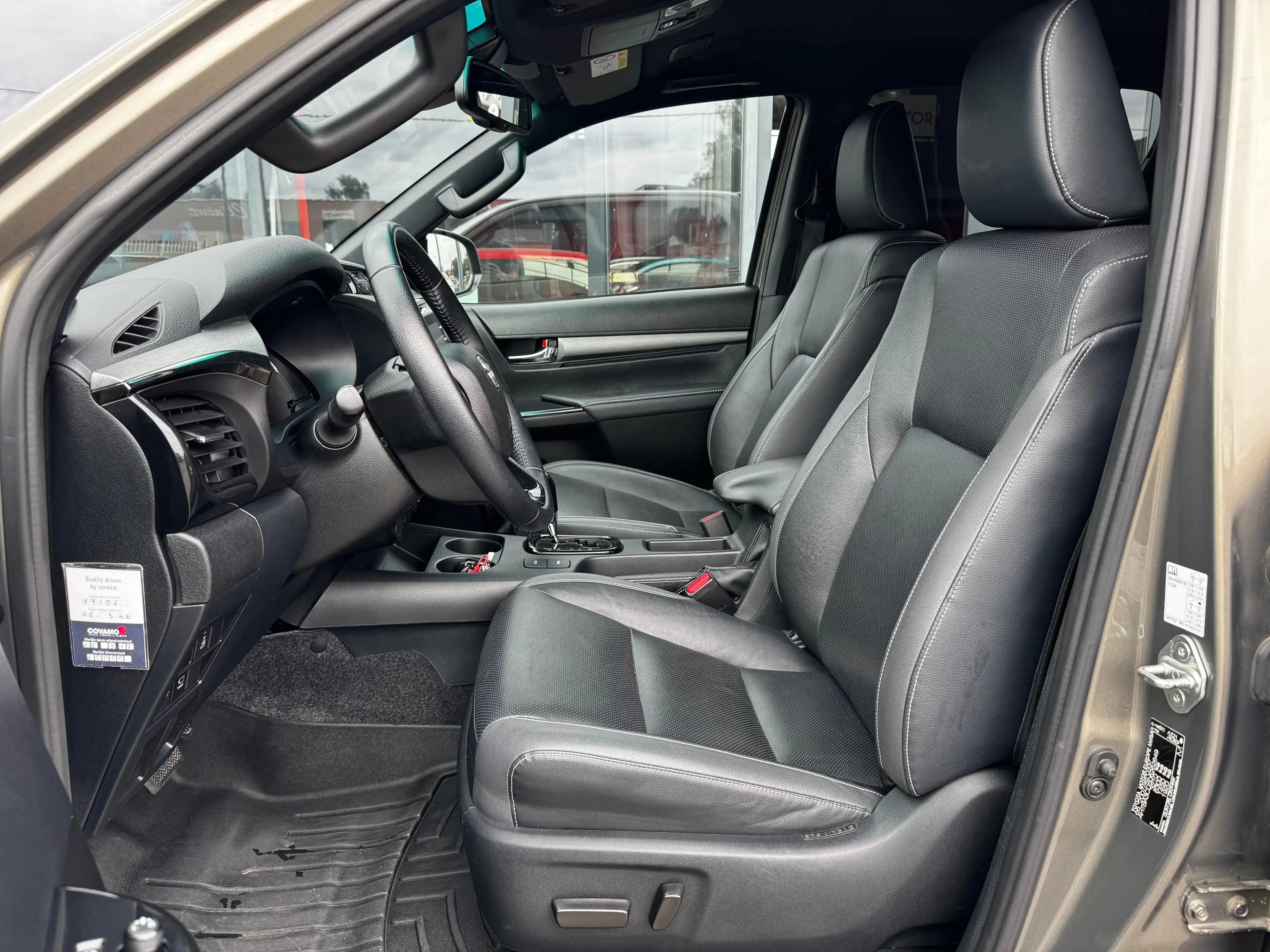Toyota Hilux 2.8D-4D INVINCIBLE AUTO 4WD 204CV CAMERA 360 1ER PROPRIETAIRE HARDTOP TVA DEDUCTIBLE — photo 14