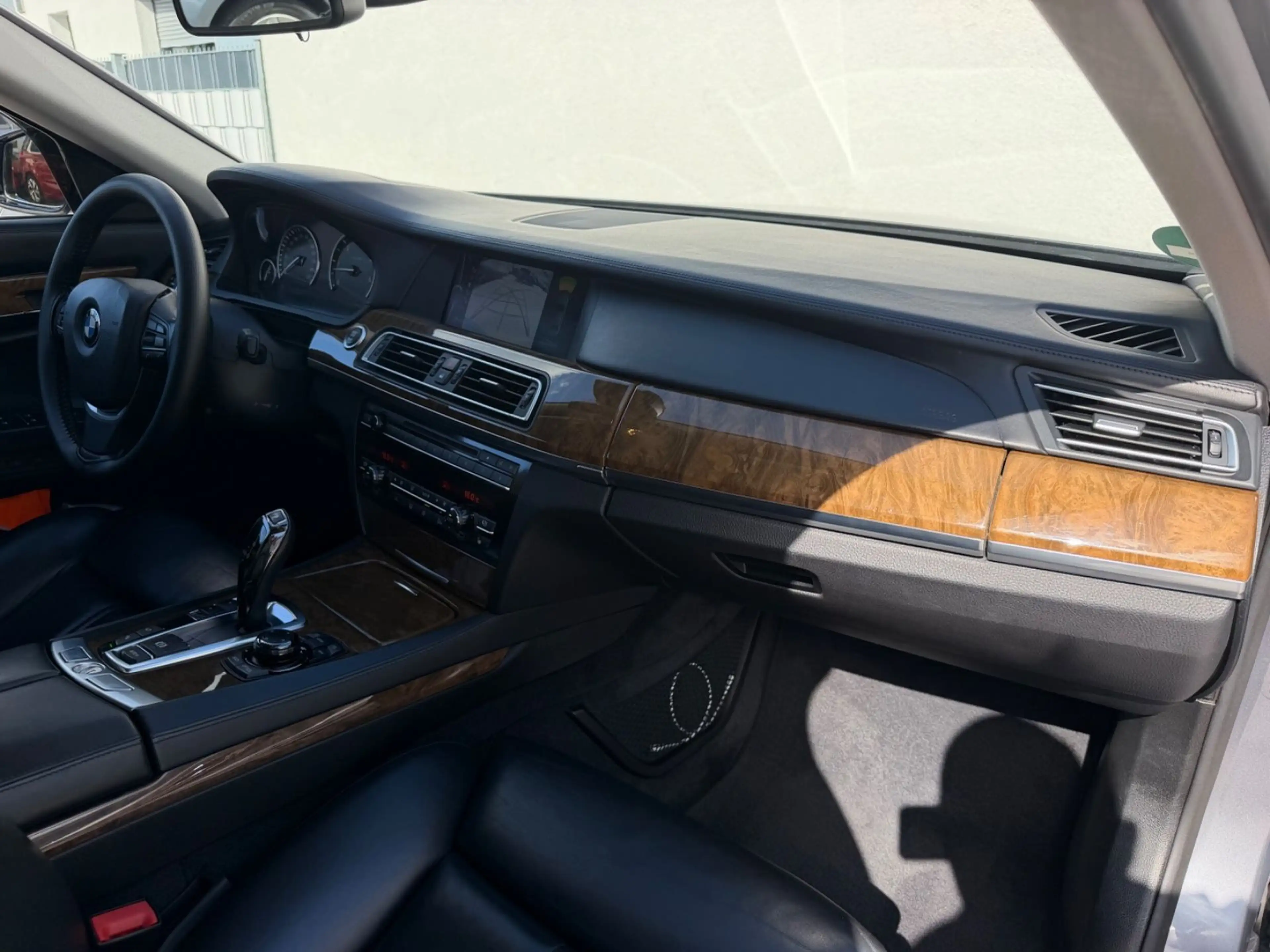 BMW 730 d/SPUR/DISTRONIC/HEADUP/360° — photo 15
