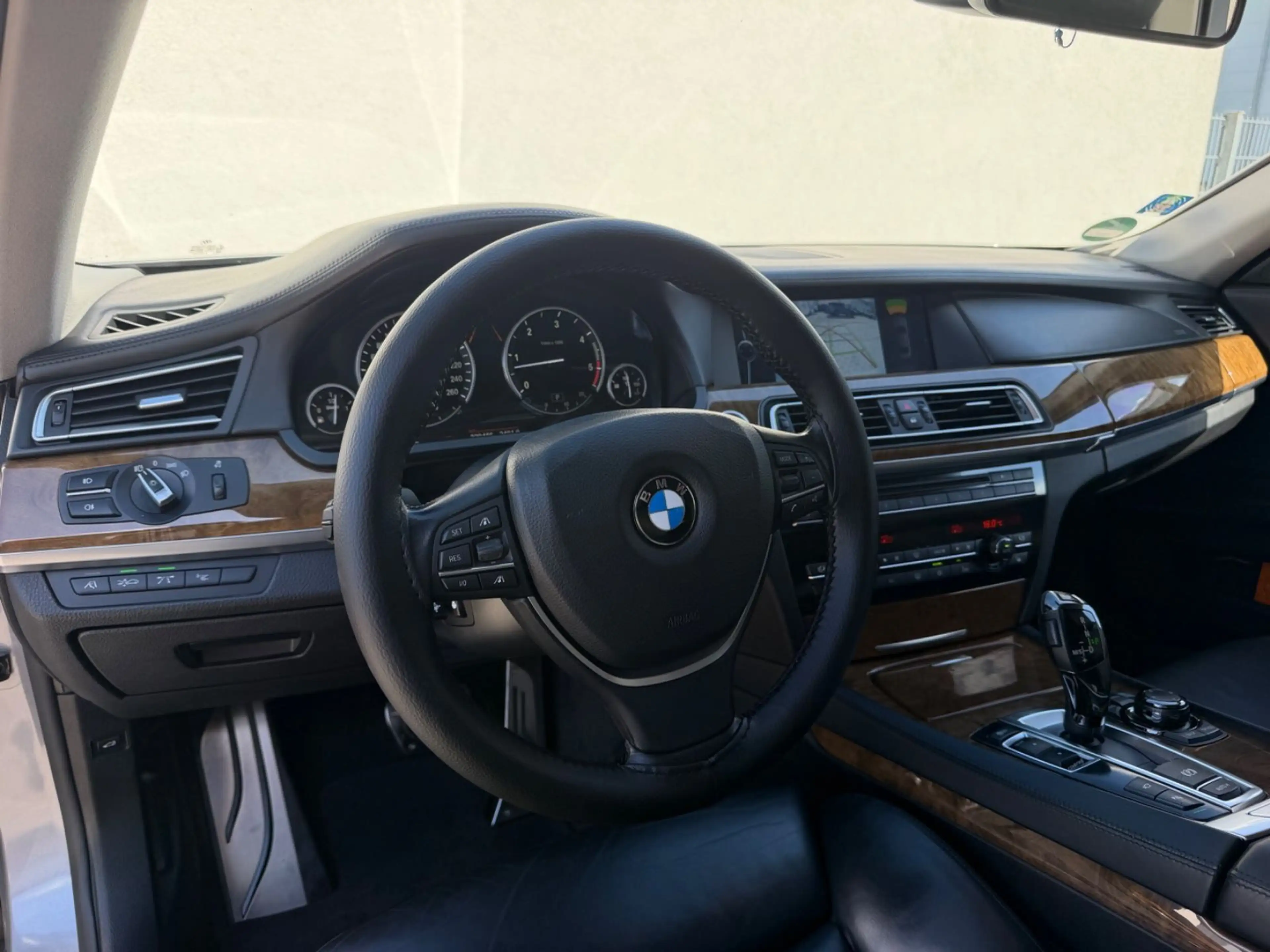 BMW 730 d/SPUR/DISTRONIC/HEADUP/360° — photo 10
