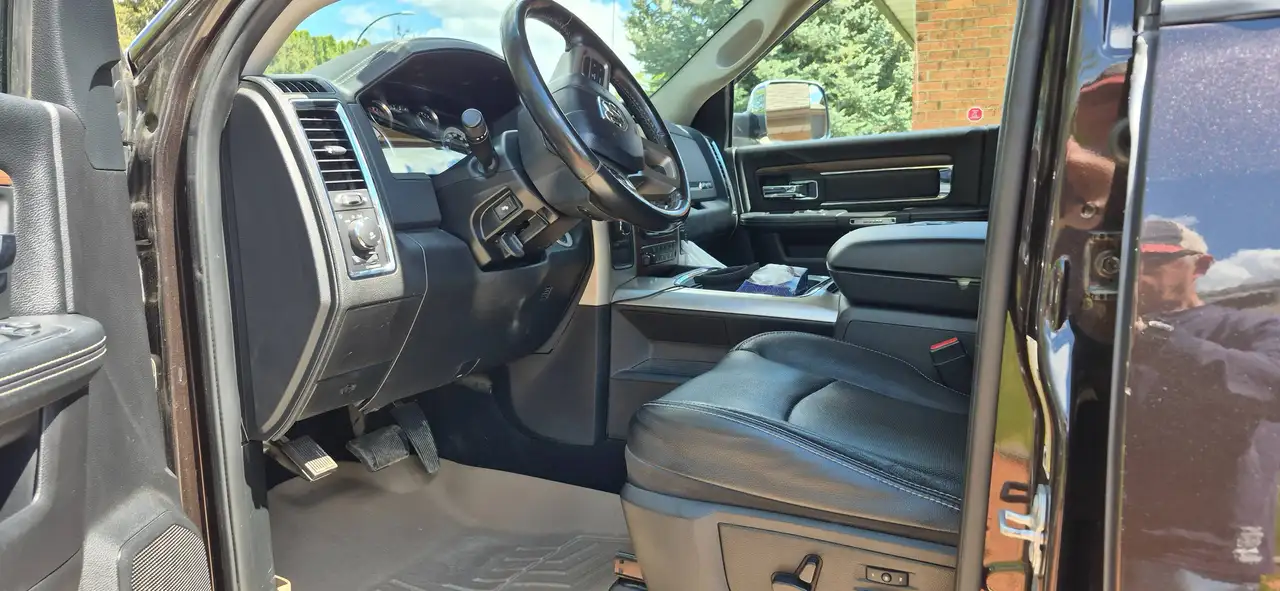RAM 2500 снимка RAM 2500