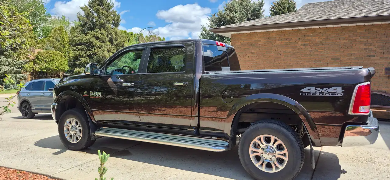RAM 2500 снимка RAM 2500