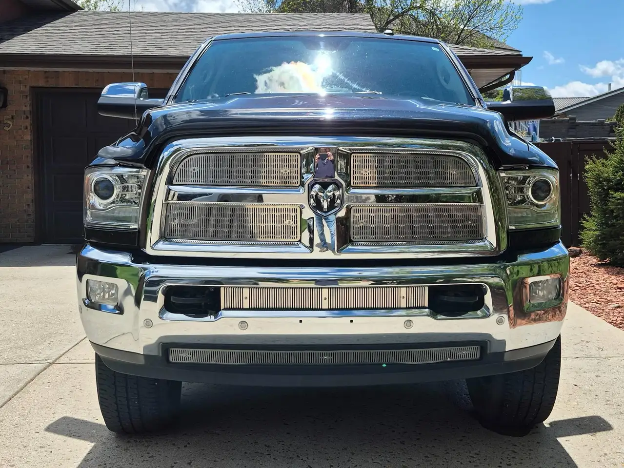 RAM 2500 снимка RAM 2500