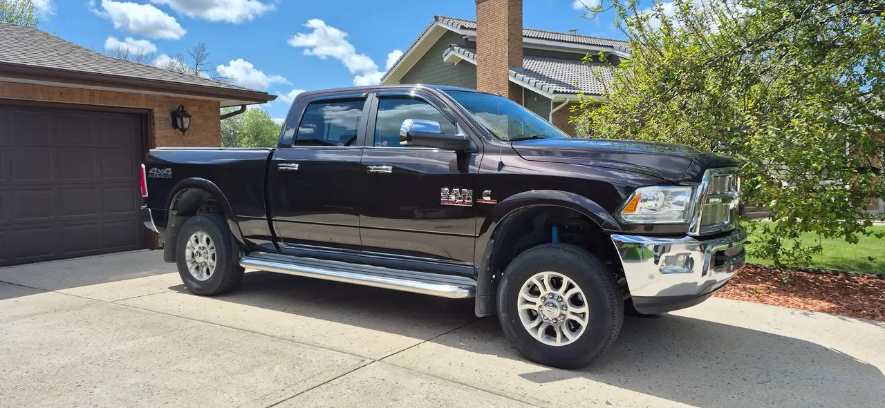 RAM 2500 снимка RAM 2500