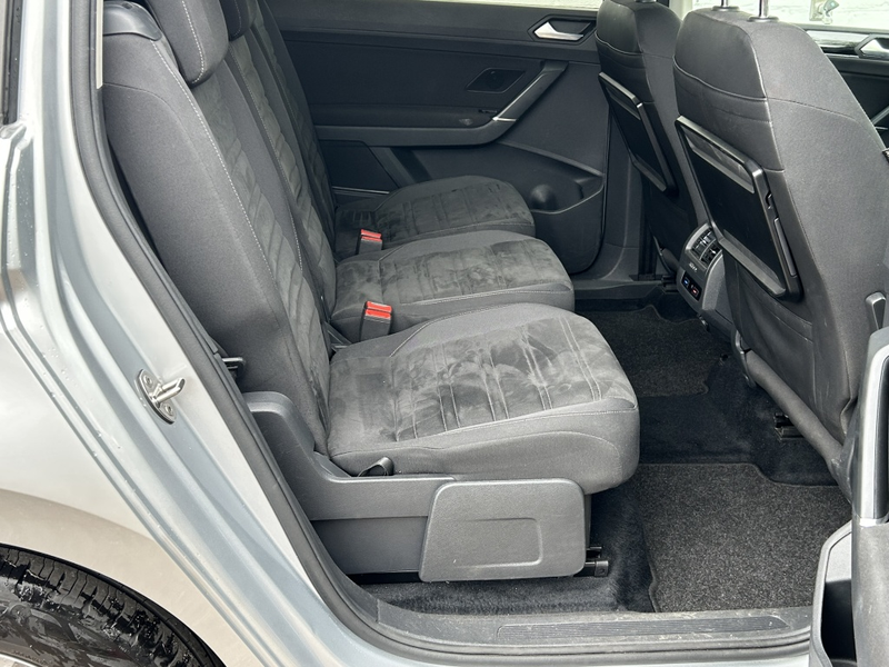 Volkswagen Touran 1.4 TSI Comf Bns 7p — photo 25