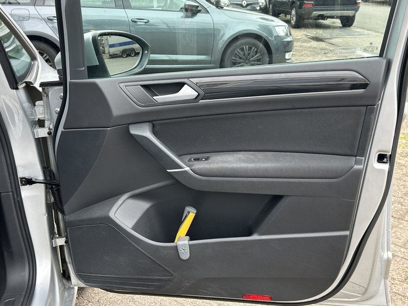 Volkswagen Touran 1.4 TSI Comf Bns 7p — photo 23