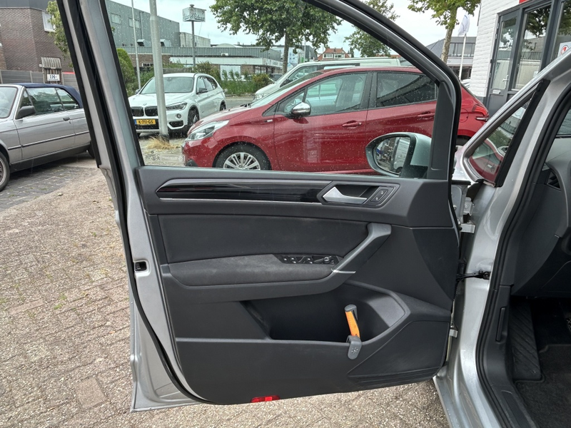 Volkswagen Touran 1.4 TSI Comf Bns 7p — photo 22