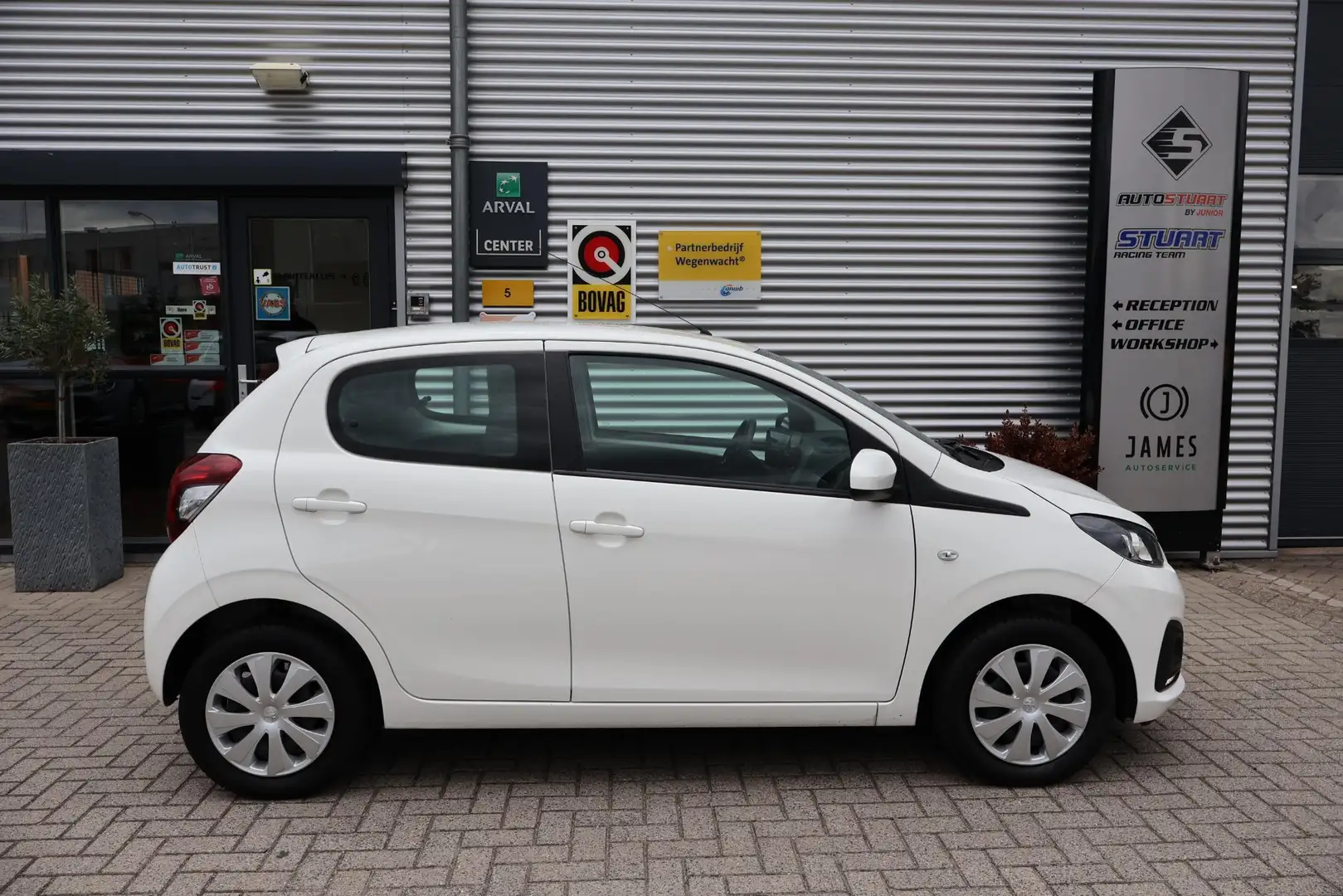 Peugeot 108 1.0 Active NL-Auto | Volledig Onderh. | BTW | Airc Wit - 2