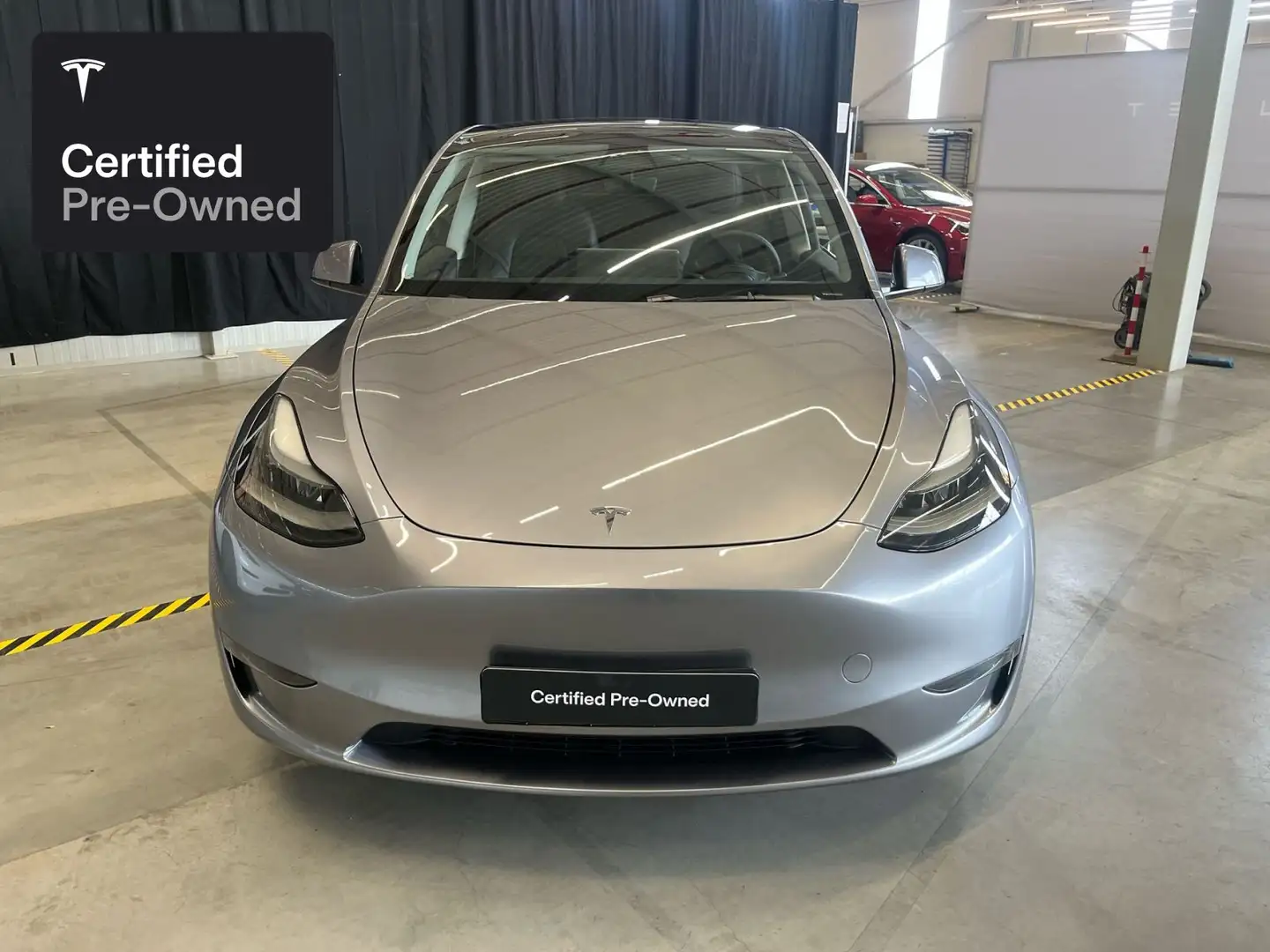 Tesla Model Y Performance "Certified Pre-Owned" Zilver - 2