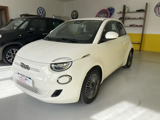 Fiat 500e 42 kWh Passion