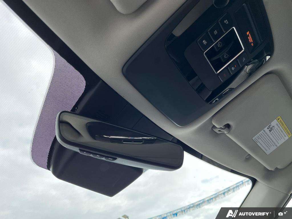 used 2022 Kia Carnival car, priced at $28,888
