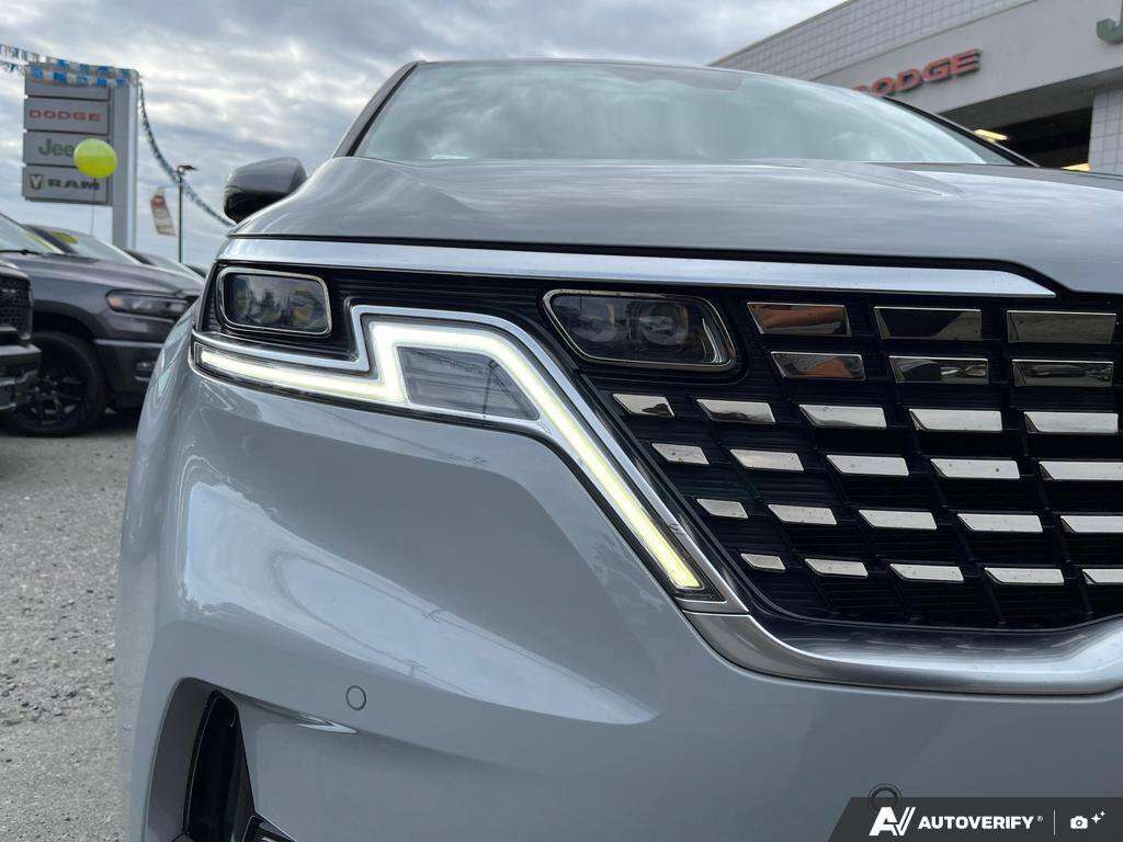 used 2022 Kia Carnival car, priced at $28,888