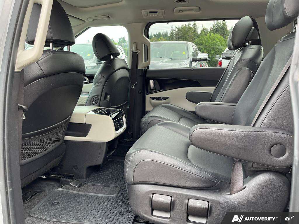 used 2022 Kia Carnival car, priced at $28,888