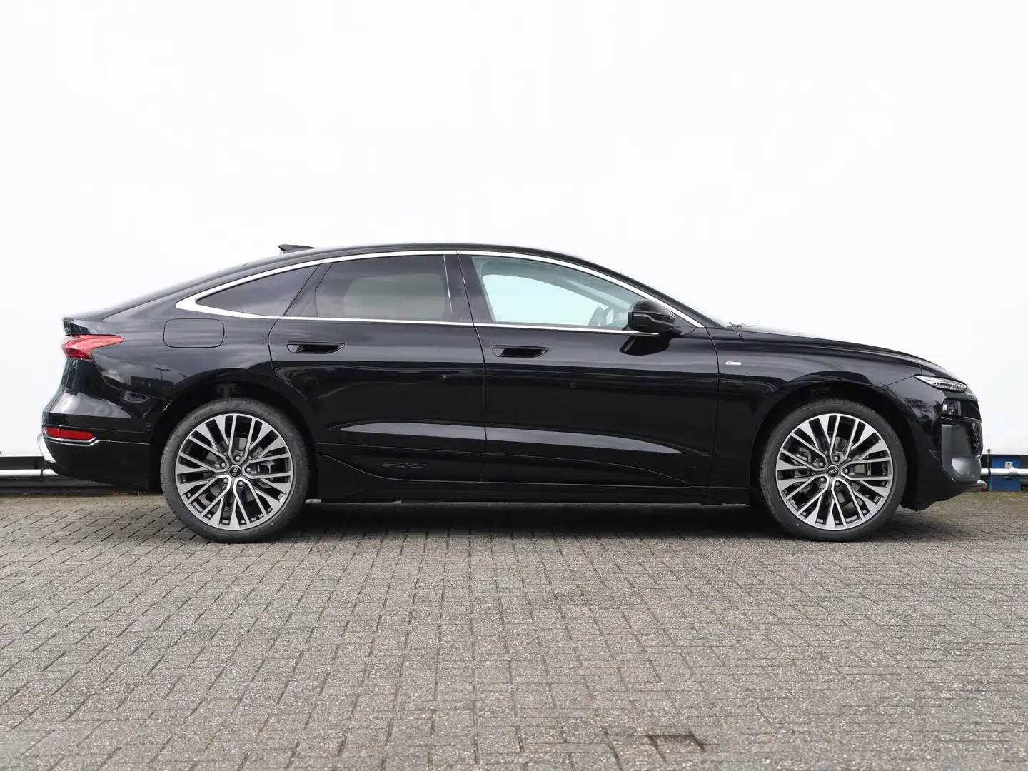 Audi A6 e-tron Sportback Advanced edition 83 kWh | 286 PK | Tech Negro - 2