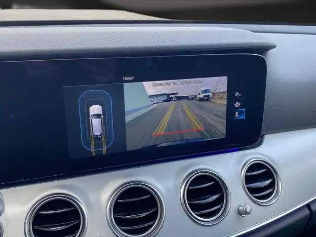 Mercedes-Benz E-Class view 15