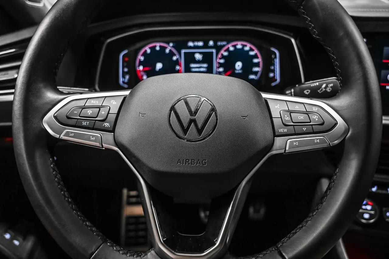 Volkswagen Jetta photo Volkswagen Jetta