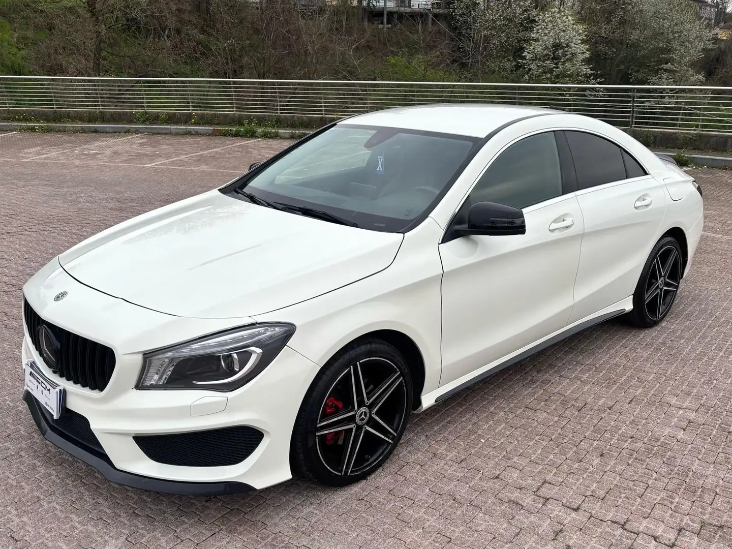 Mercedes-Benz CLA 200 CLA - C117 d (cdi) Premium auto Bianco - 2