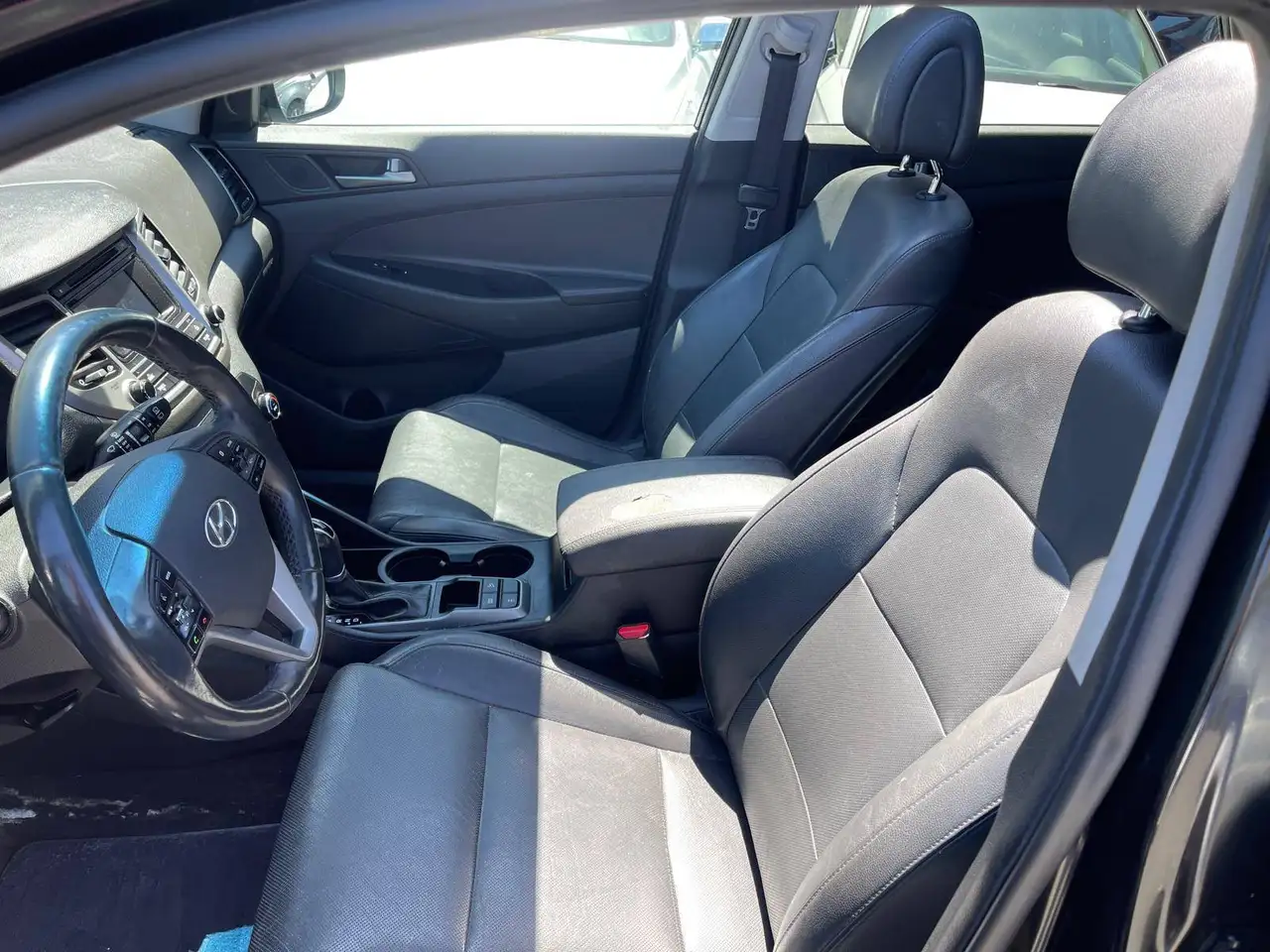 Hyundai TUCSON снимка Hyundai TUCSON