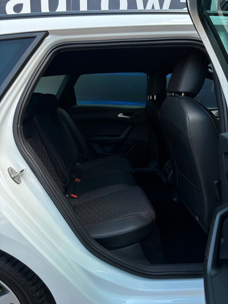 SEAT Leon Sportstourer FR — photo 9