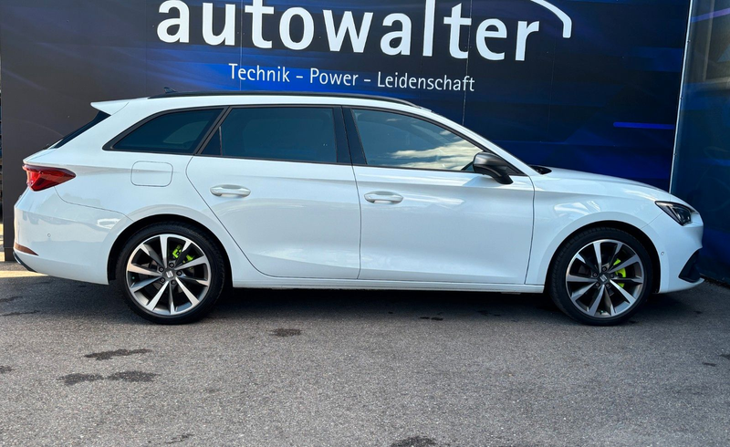 SEAT Leon Sportstourer FR — photo 7