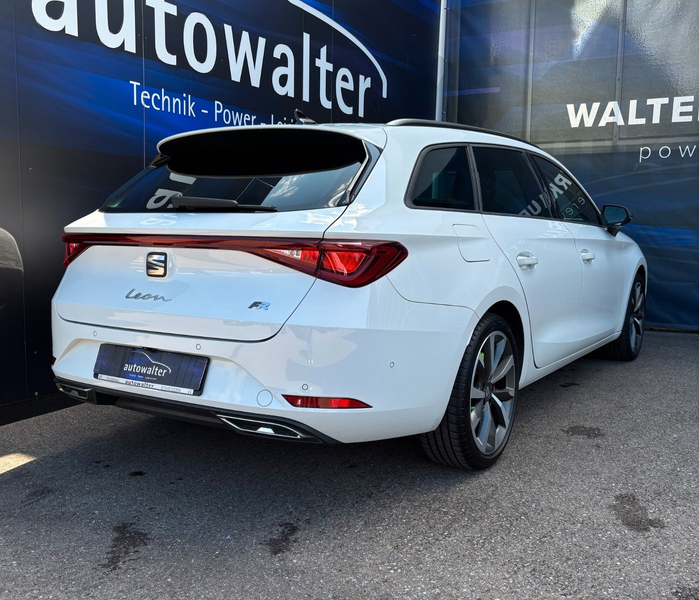 SEAT Leon Sportstourer FR — photo 5
