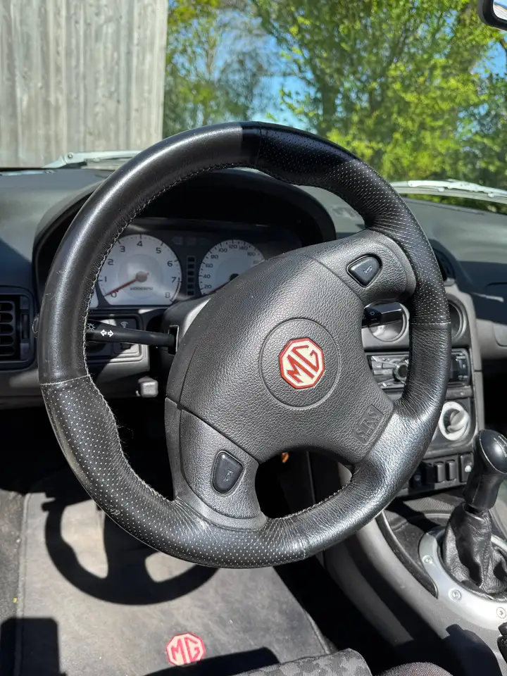 MGF 1.8i, foto 8