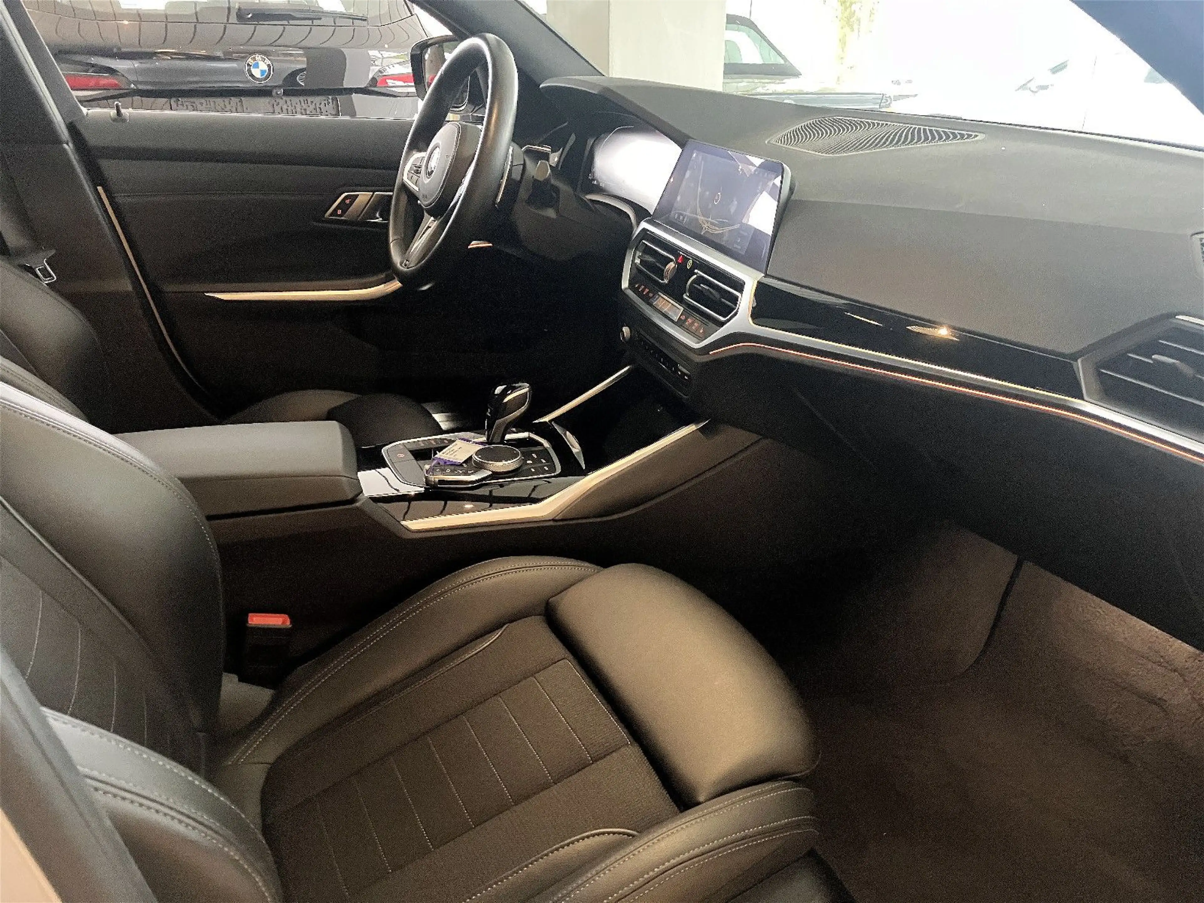 BMW 320 xd SportLine/Apple/Standhz/HiFi/LivePRO/M-MFL — photo 7