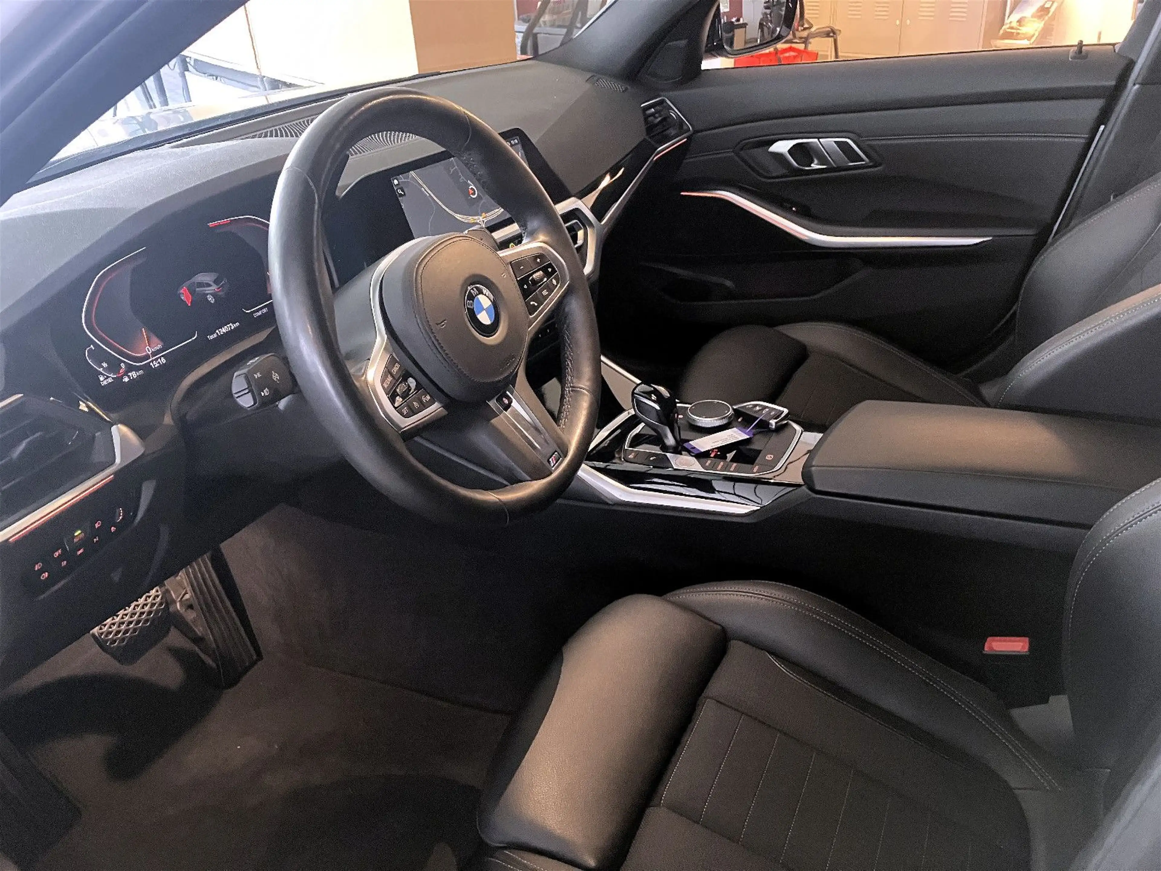 BMW 320 xd SportLine/Apple/Standhz/HiFi/LivePRO/M-MFL — photo 8