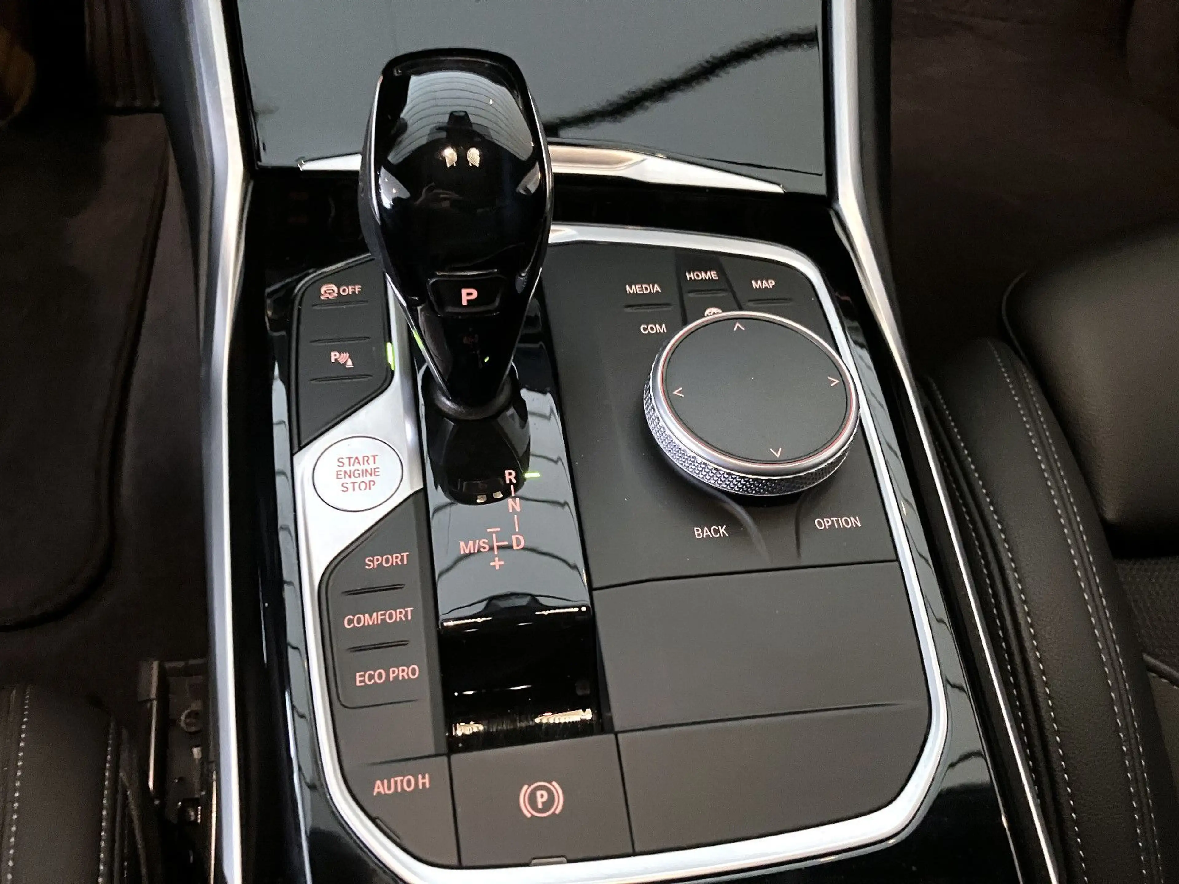 BMW 320 xd SportLine/Apple/Standhz/HiFi/LivePRO/M-MFL — photo 12