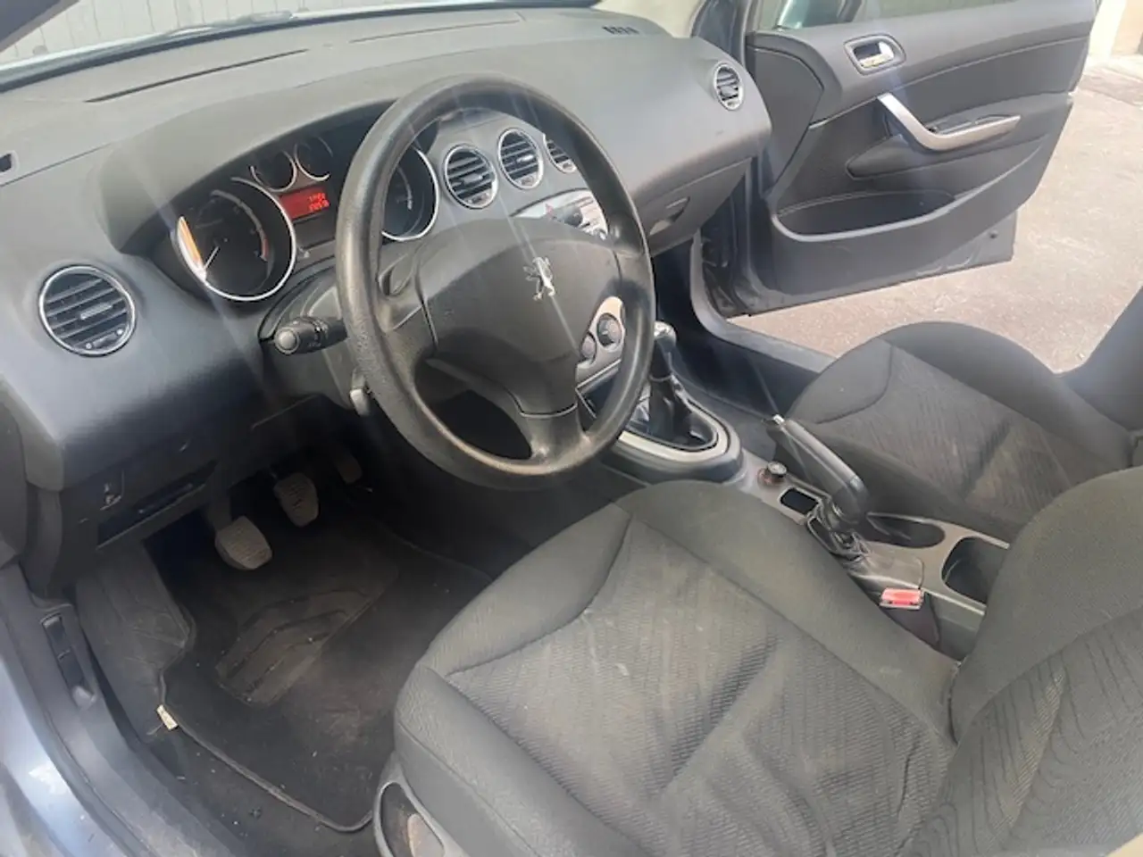 Peugeot 308 308 SW — photo 6