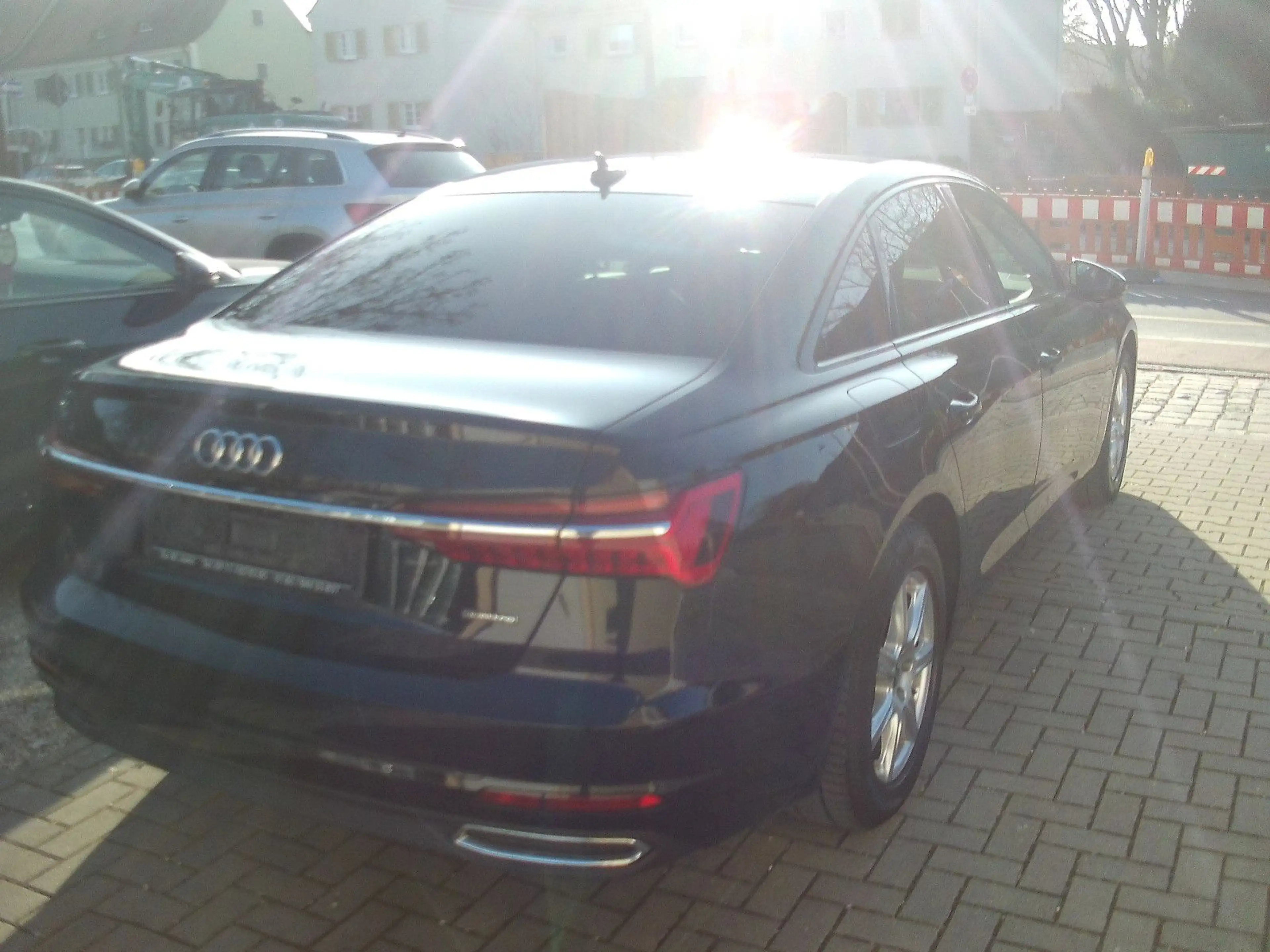 Audi A6 Lim. 40 TDI quattro NAVI,KAMERA,PDC,ALU, — photo 4